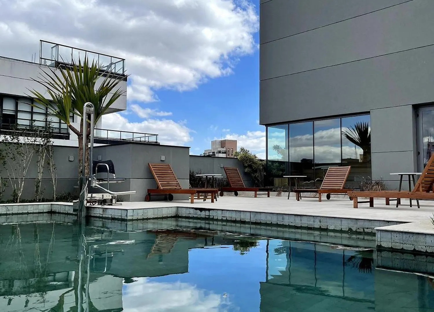 Belint Bela Cintra: A 5 Minutos Da Paulista Com Piscina No Rooftop São Paulo 0*,